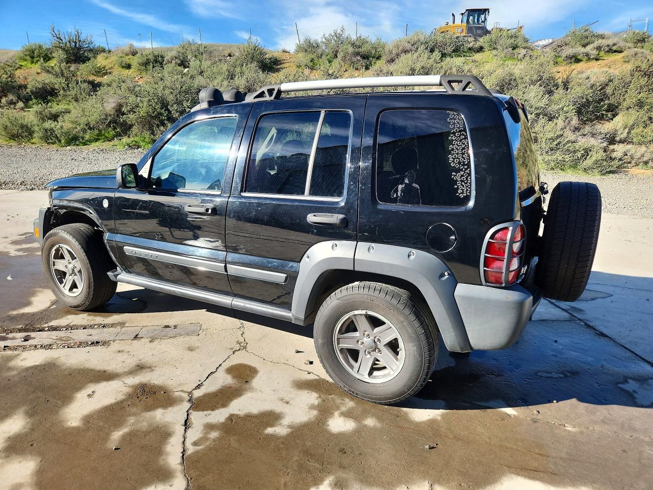 2005 JEEP LIBERTY RENEGADE photo 2