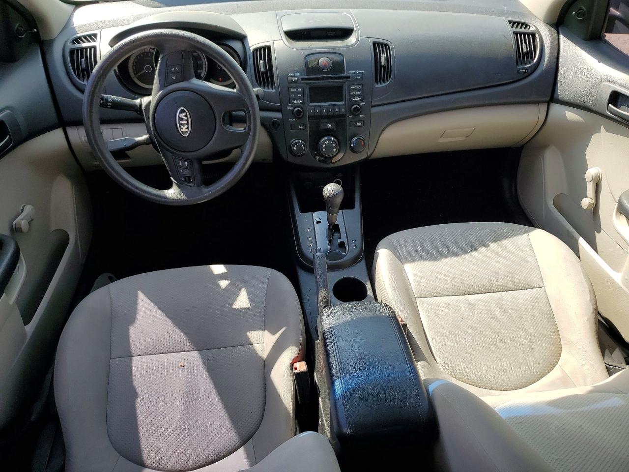 2010 KIA FORTE LX photo 22