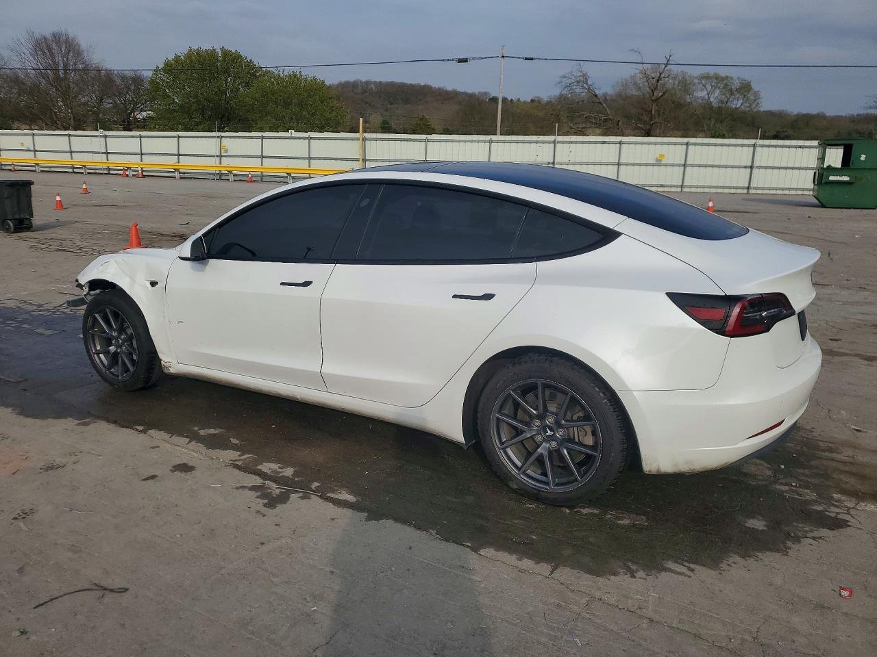2023 TESLA MODEL 3 photo 3