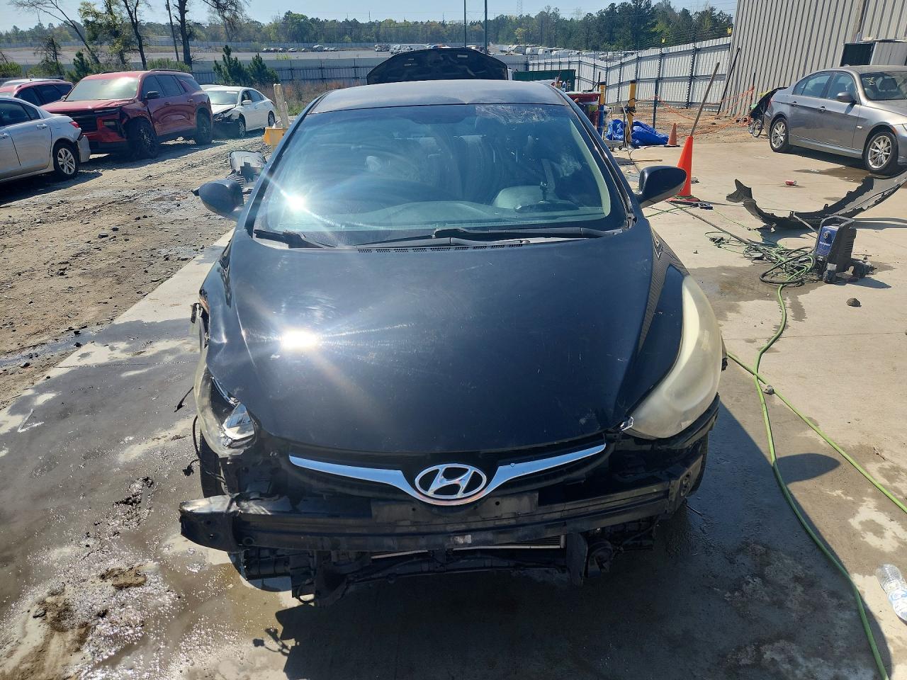 2015 HYUNDAI ELANTRA SE photo 9