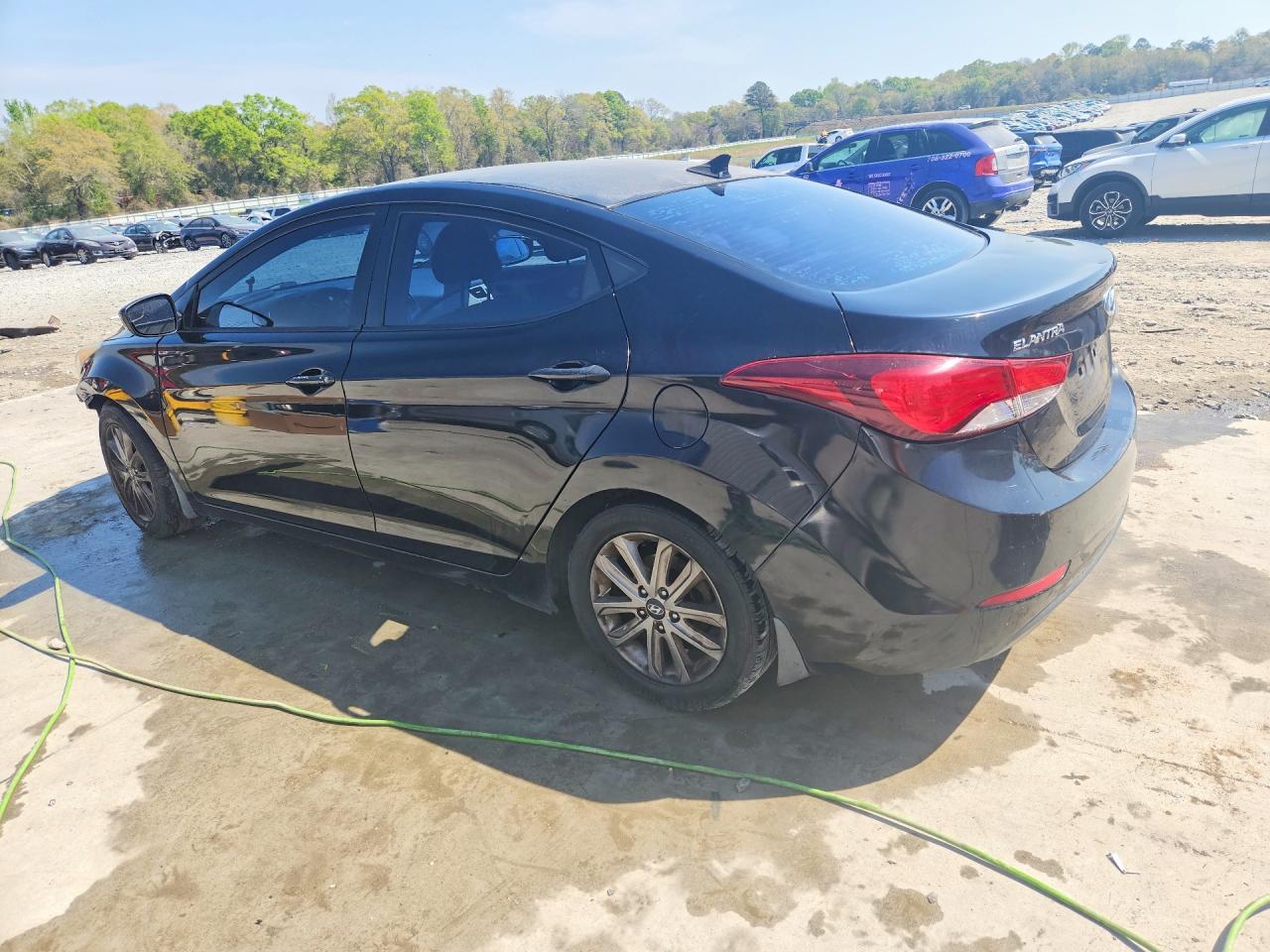 2015 HYUNDAI ELANTRA SE photo 3