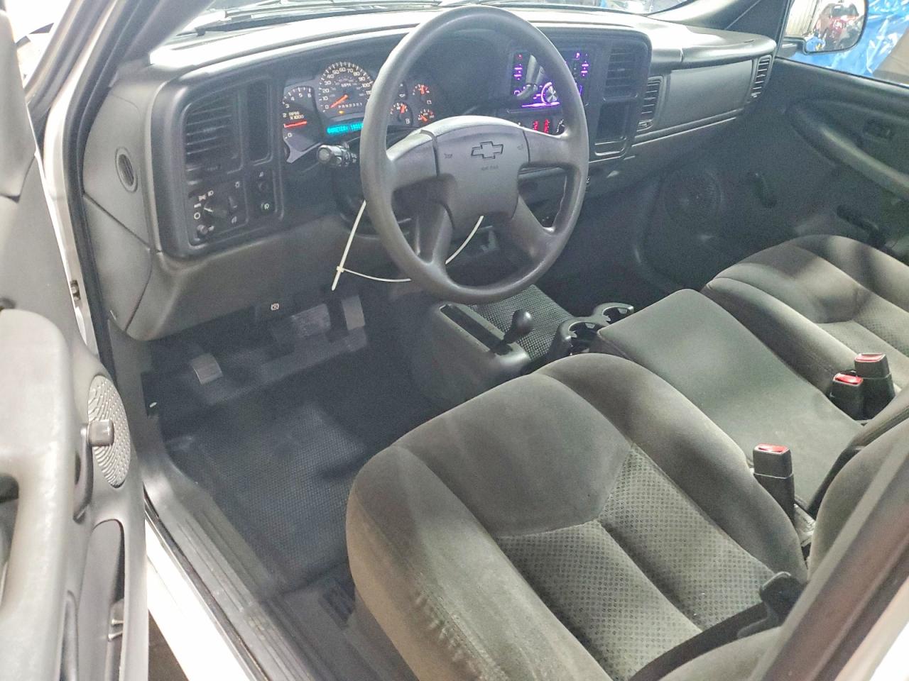 2006 CHEVROLET SILVERADO K1500 photo 8