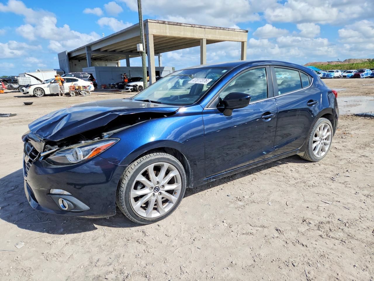 2014 MAZDA 3