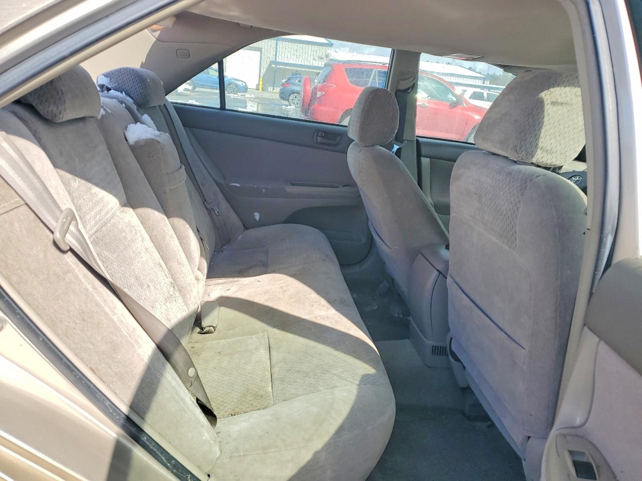 2002 TOYOTA CAMRY LE photo 19