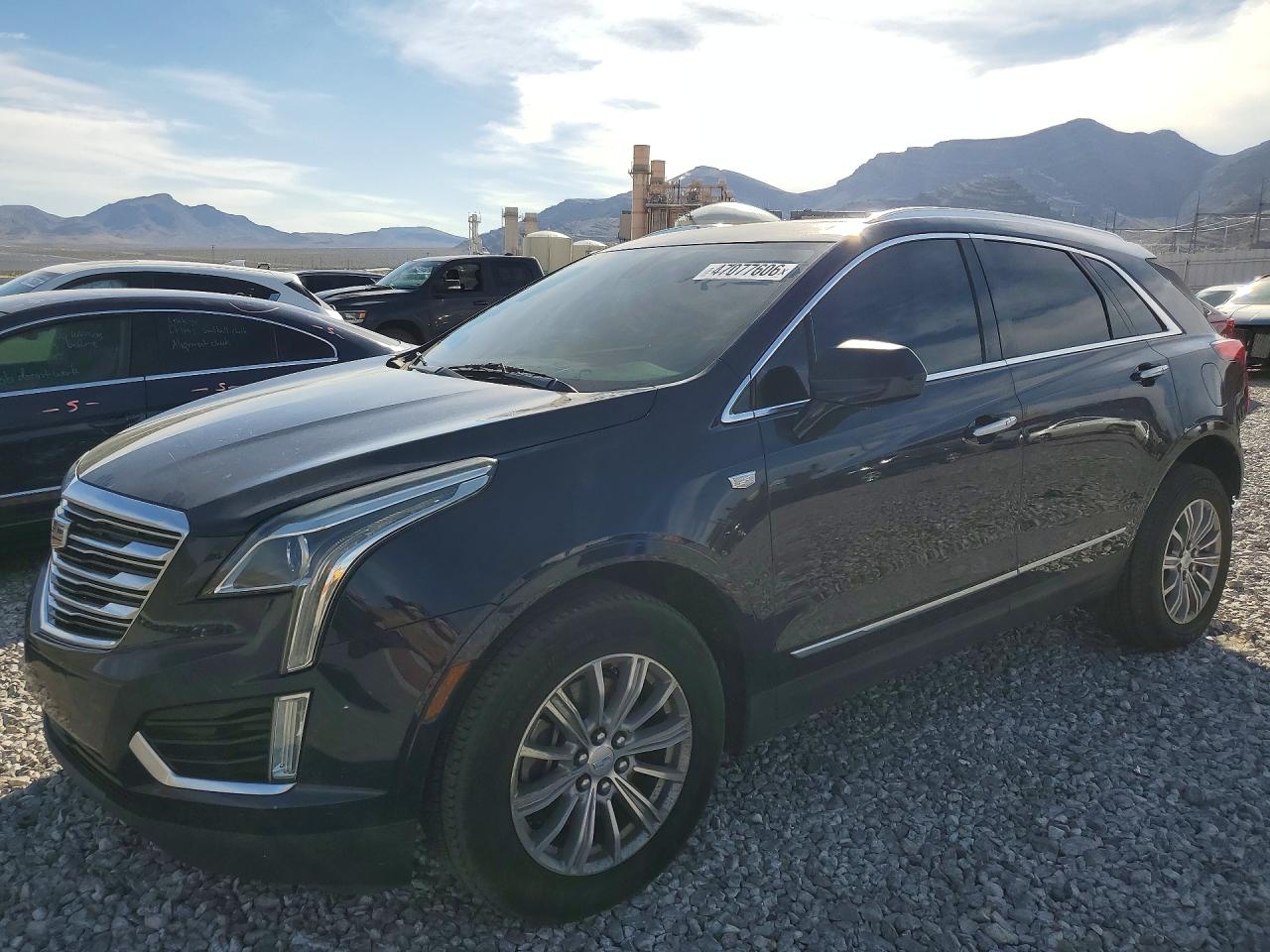 2017 CADILLAC XT5