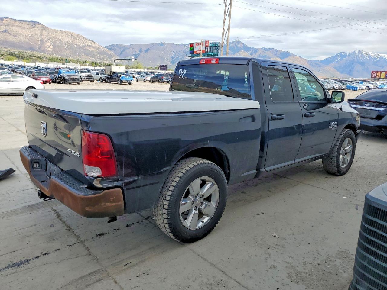 2019 RAM 1500 CLASSIC TRADESMAN photo 5
