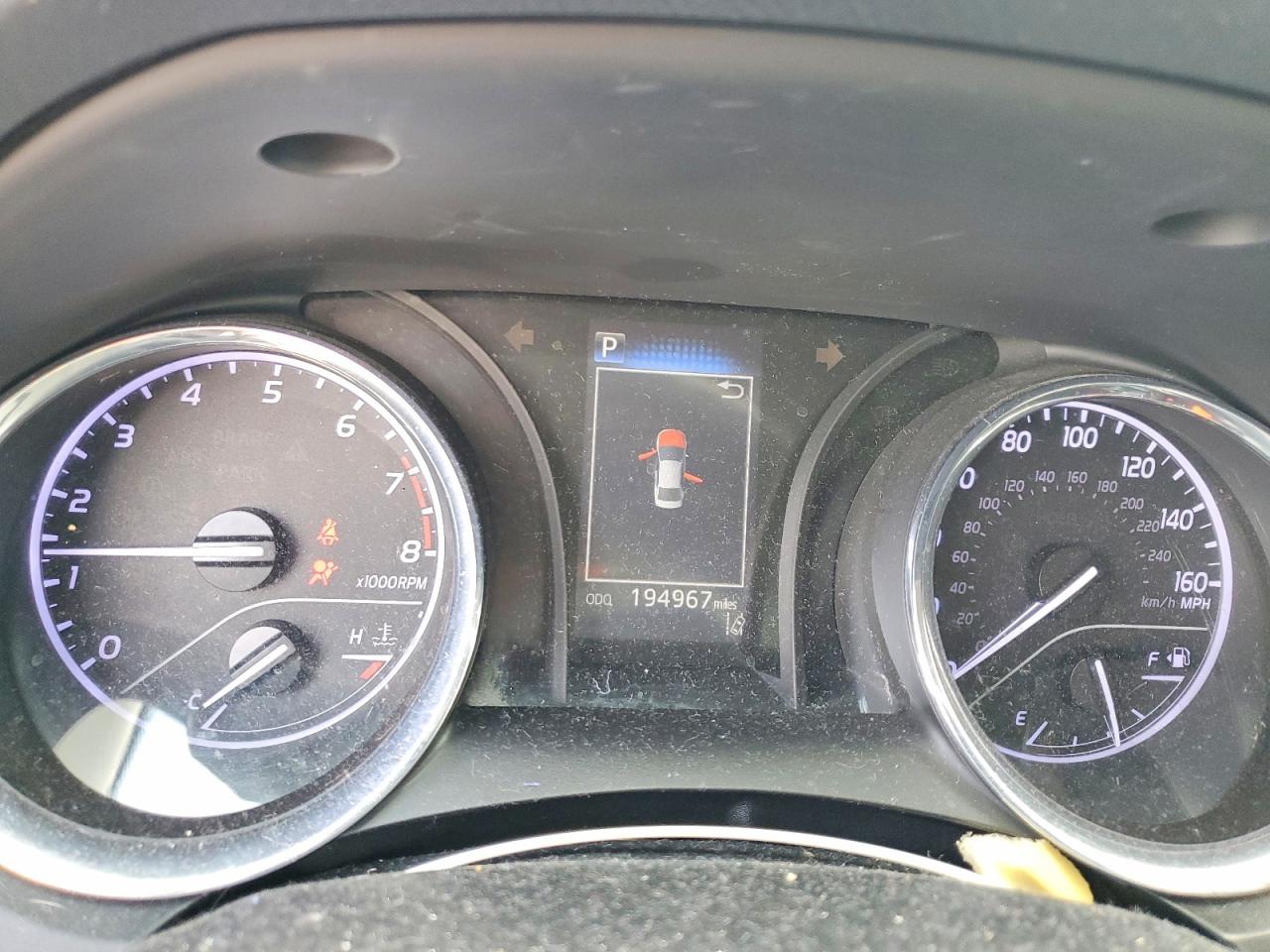 2019 TOYOTA CAMRY photo 9