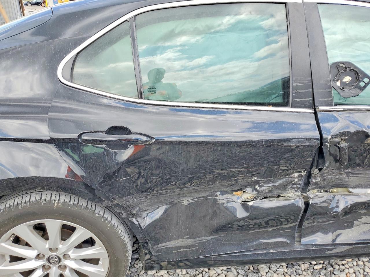 2019 TOYOTA CAMRY photo 10
