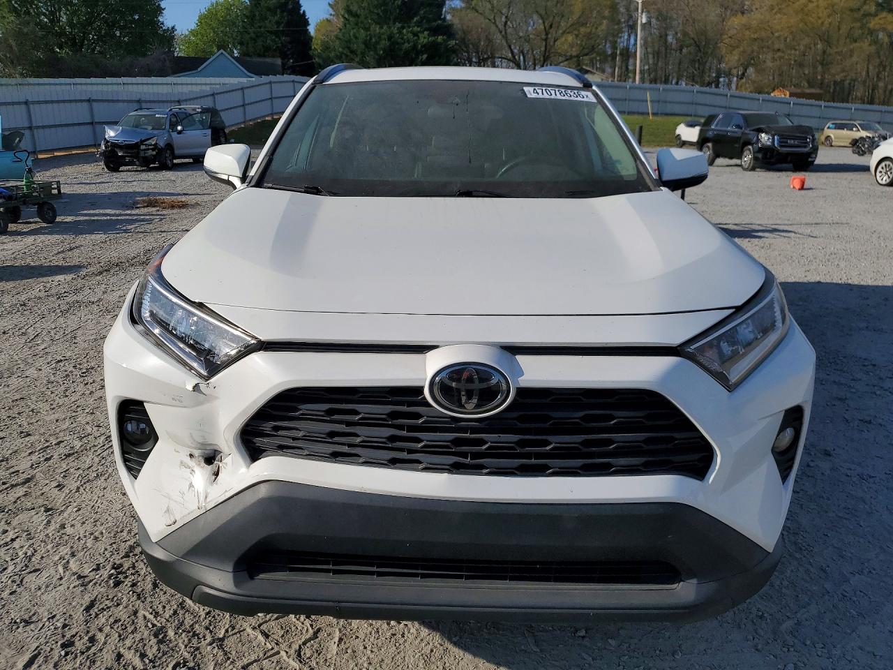 2019 TOYOTA RAV4 XLE PREMIUM photo 5