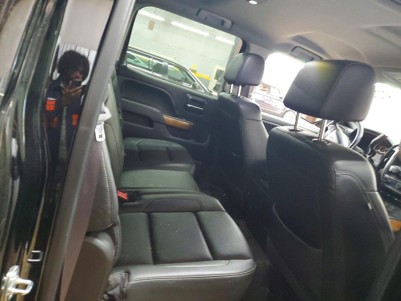 2017 CHEVROLET SILVERADO K1500 LTZ photo 10