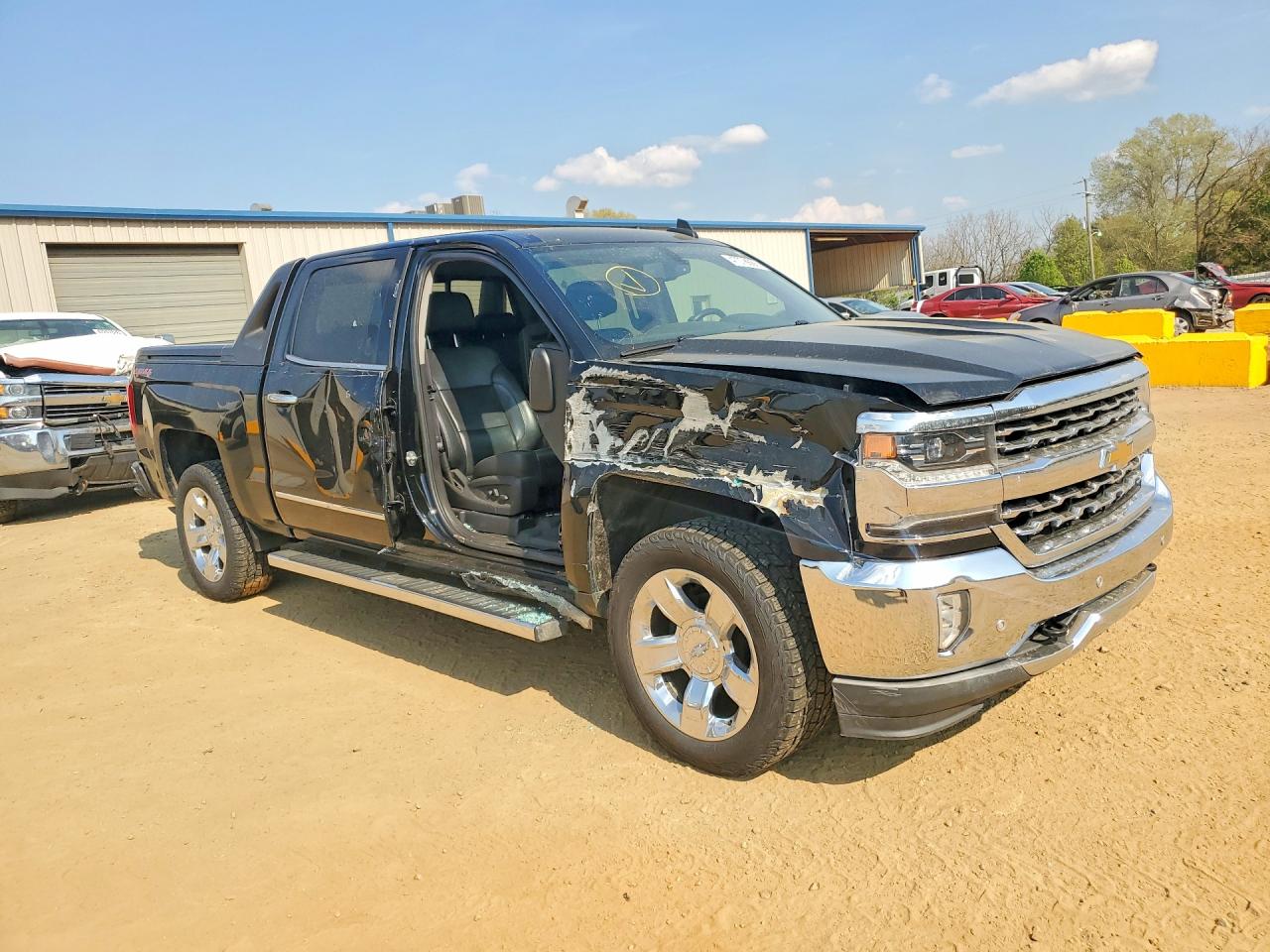 2017 CHEVROLET SILVERADO K1500 LTZ photo 4