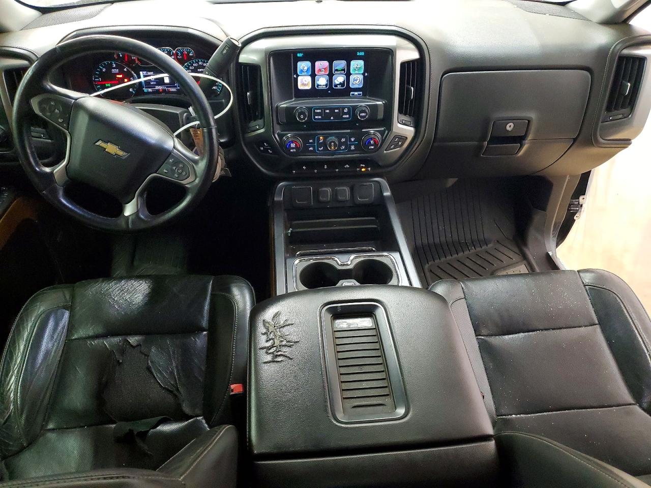 2017 CHEVROLET SILVERADO K1500 LTZ photo 8