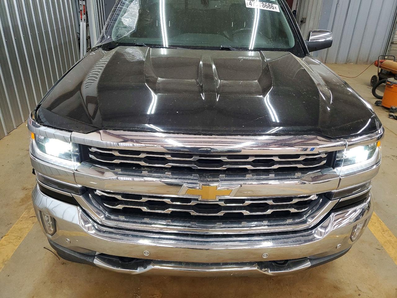 2017 CHEVROLET SILVERADO K1500 LTZ photo 11
