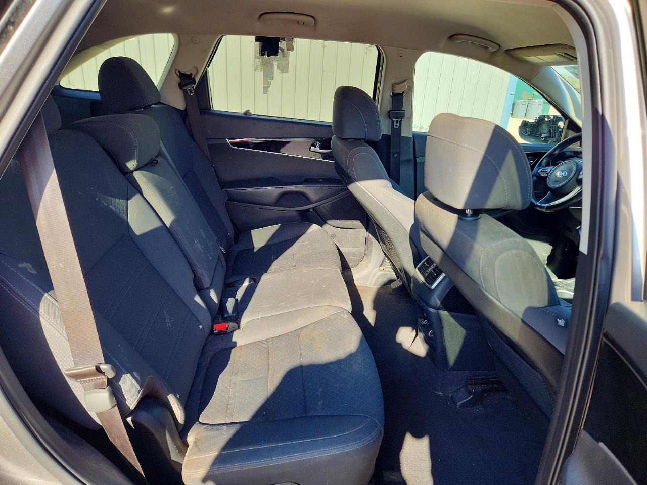 2017 KIA SORENTO LX photo 10