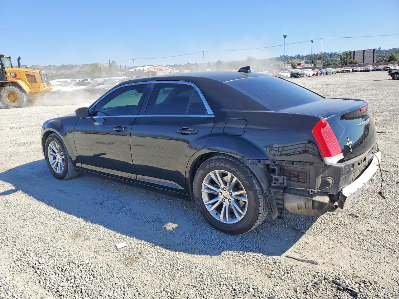 2016 CHRYSLER 300 LIMITED photo 2