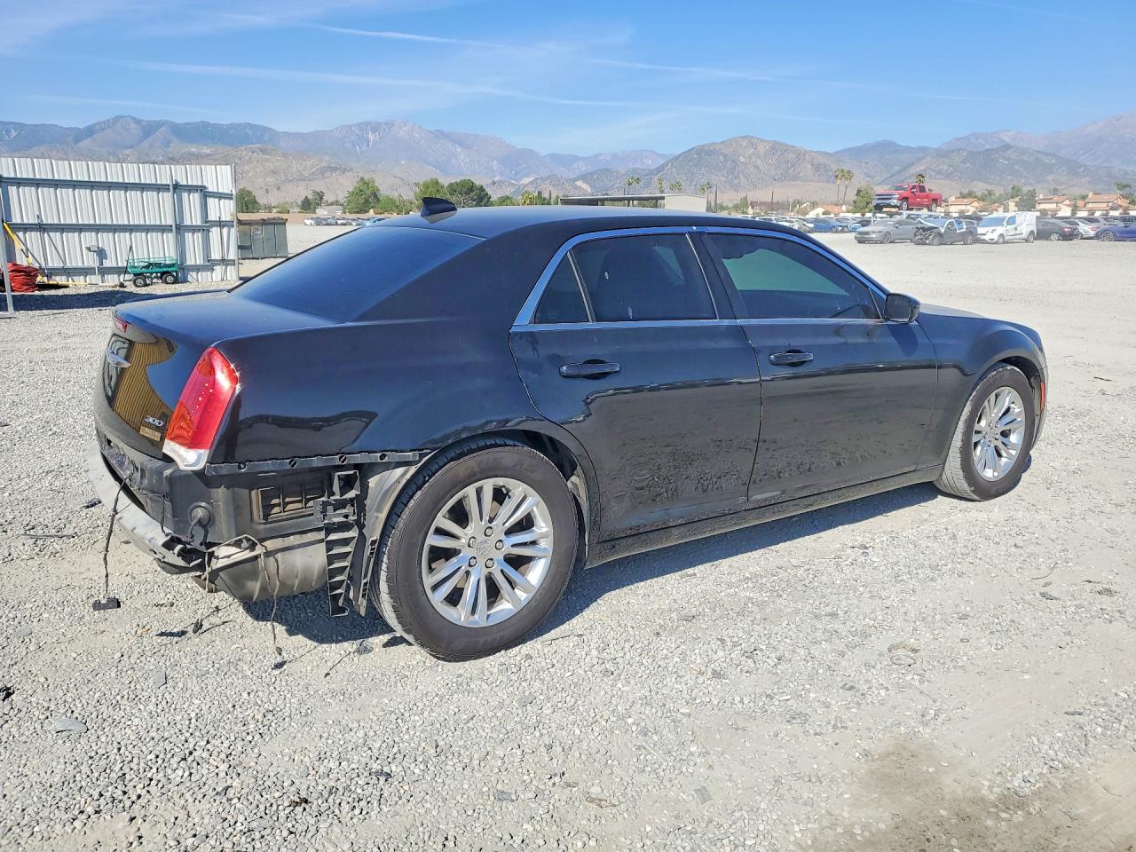 2016 CHRYSLER 300 LIMITED photo 3