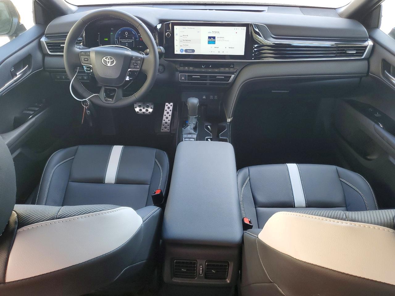 2026 TOYOTA CAMRY SE photo 22