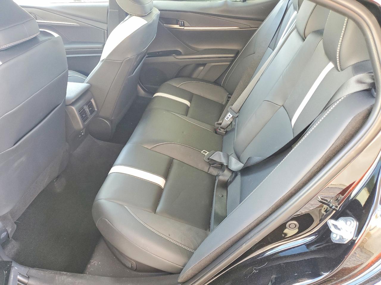 2026 TOYOTA CAMRY SE photo 28