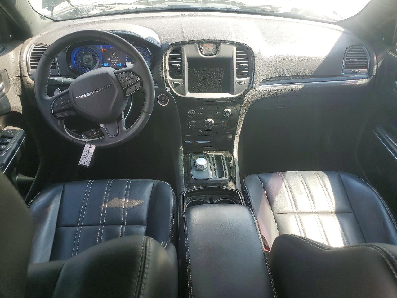 2018 CHRYSLER 300 S photo 22