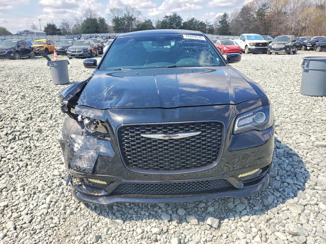2018 CHRYSLER 300 S photo 13