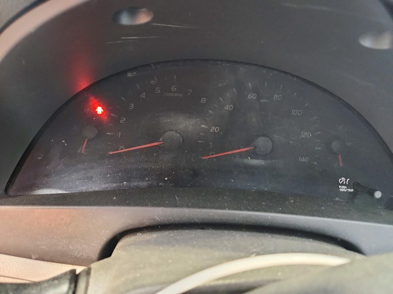 2010 TOYOTA CAMRY LE photo 17