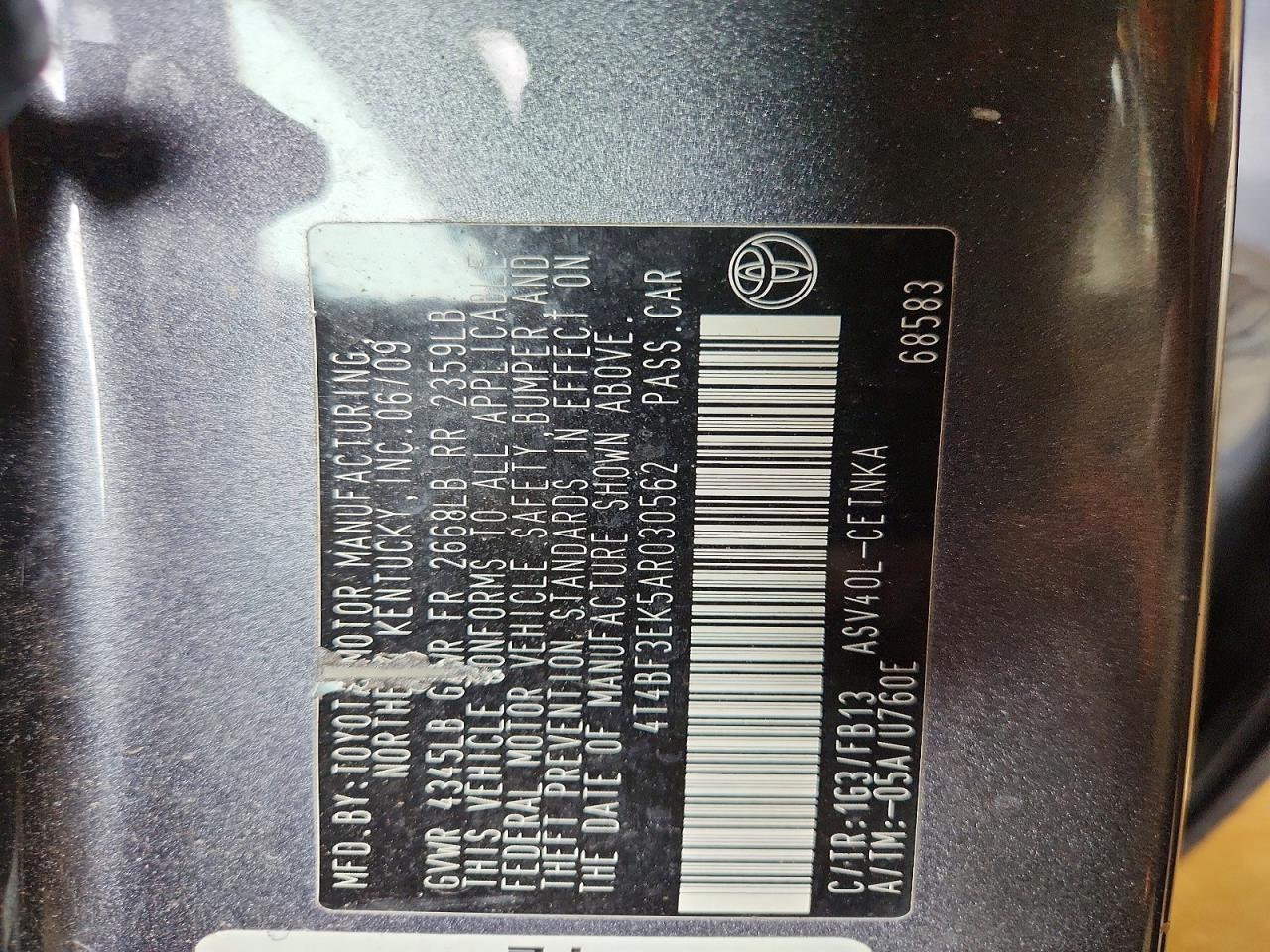 2010 TOYOTA CAMRY LE photo 23