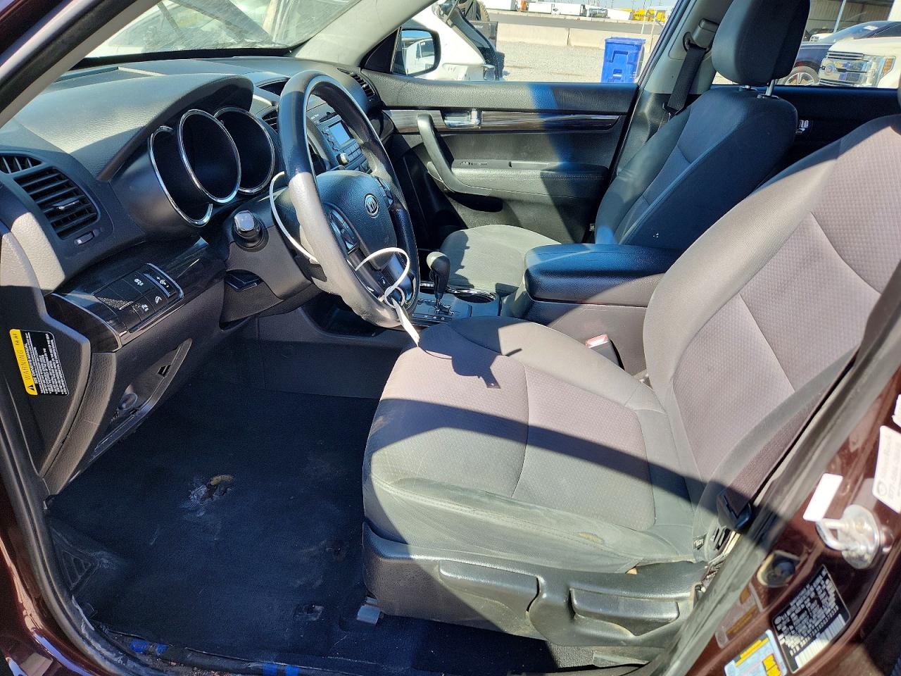 2013 KIA SORENTO LX photo 7