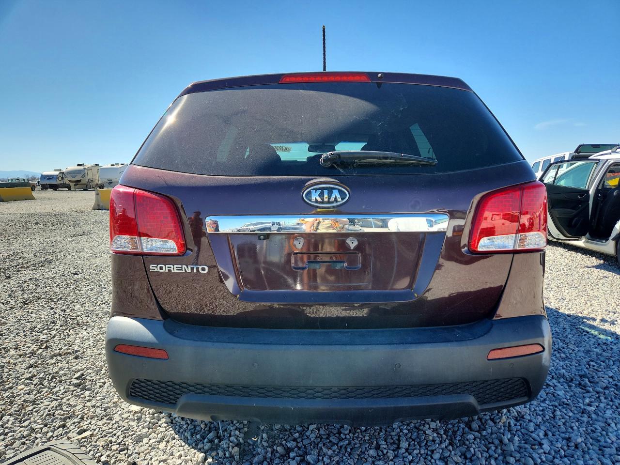 2013 KIA SORENTO LX photo 6