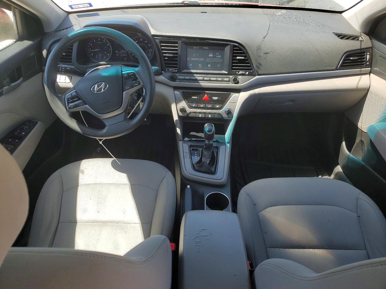 2017 HYUNDAI ELANTRA SE photo 8