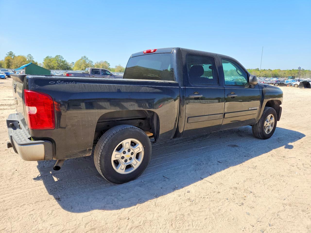 2007 CHEVROLET SILVERADO C1500 CREW CAB photo 3