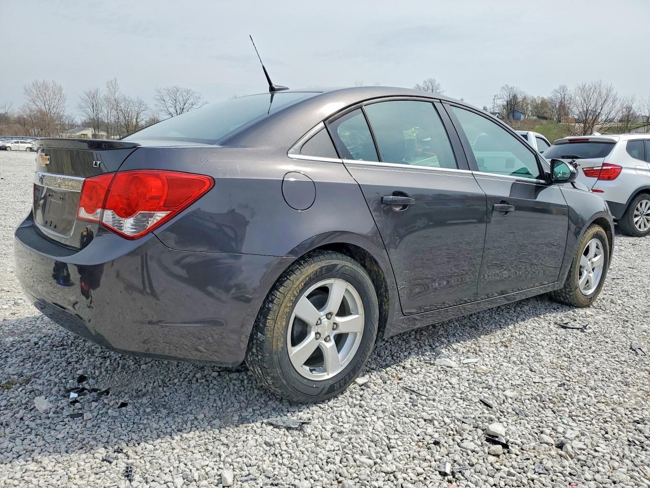 2014 CHEVROLET CRUZE LT photo 3