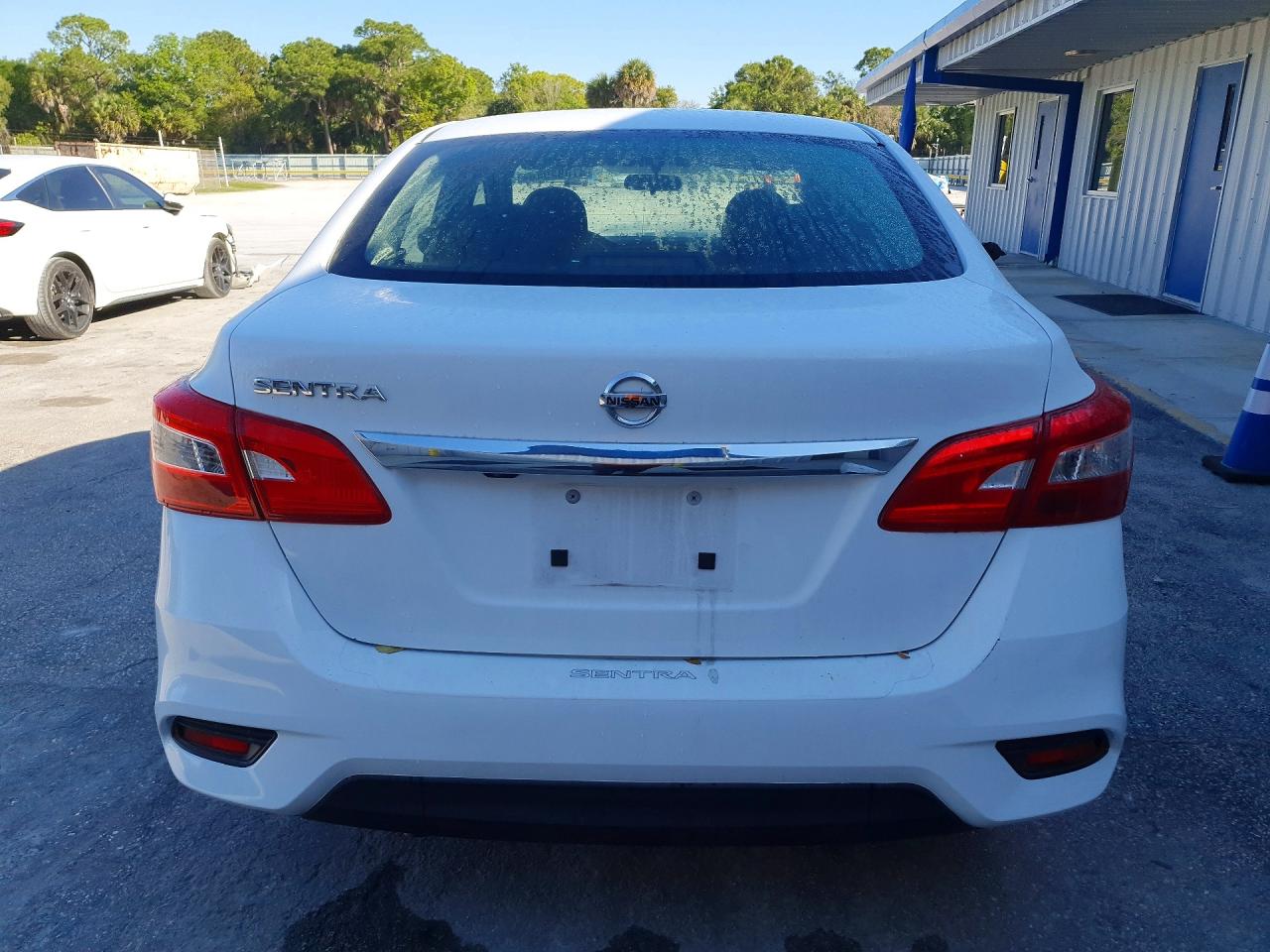 2018 NISSAN SENTRA S photo 11