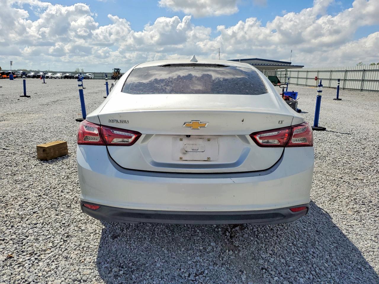 2020 CHEVROLET MALIBU LT photo 11