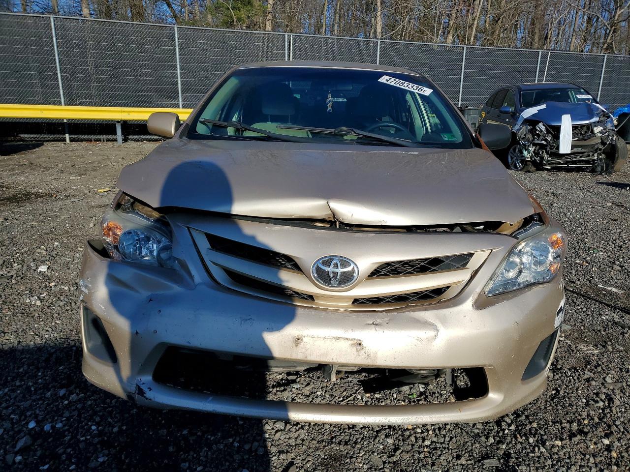 2012 TOYOTA COROLLA photo 9
