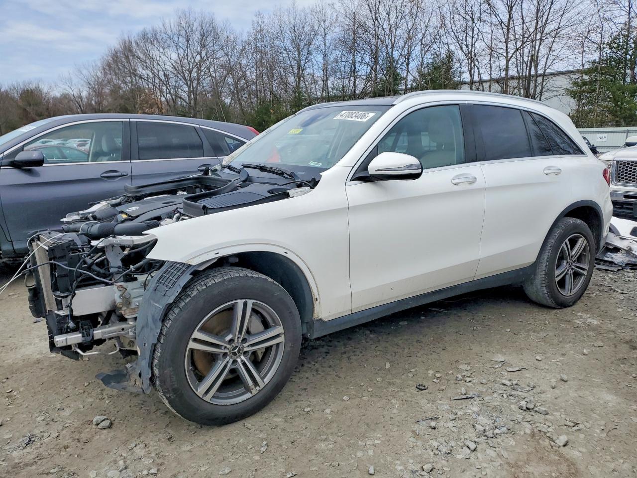 2020 MERCEDES-BENZ GLC