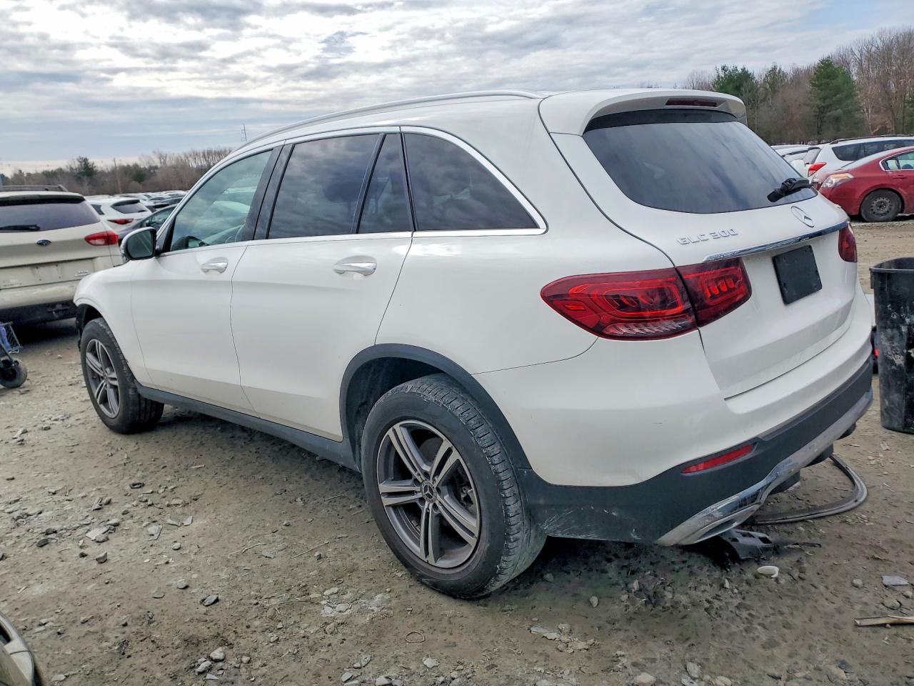 2020 MERCEDES-BENZ GLC 300 4MATIC photo 3