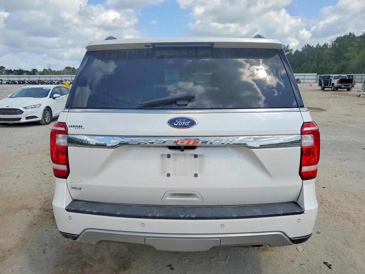 2018 FORD EXPEDITION XLT photo 11