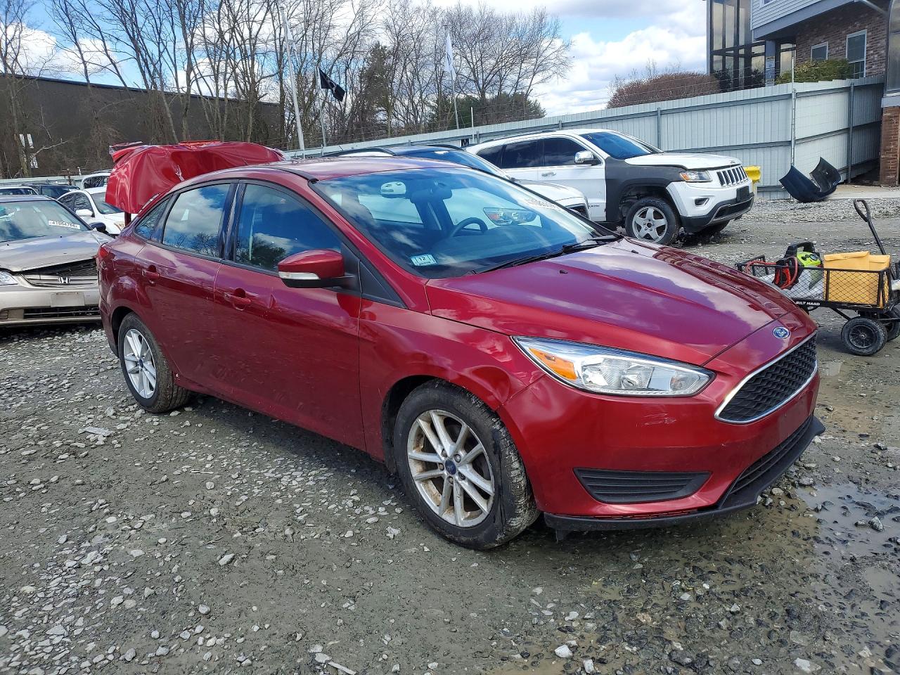 2017 FORD FOCUS SE photo 10