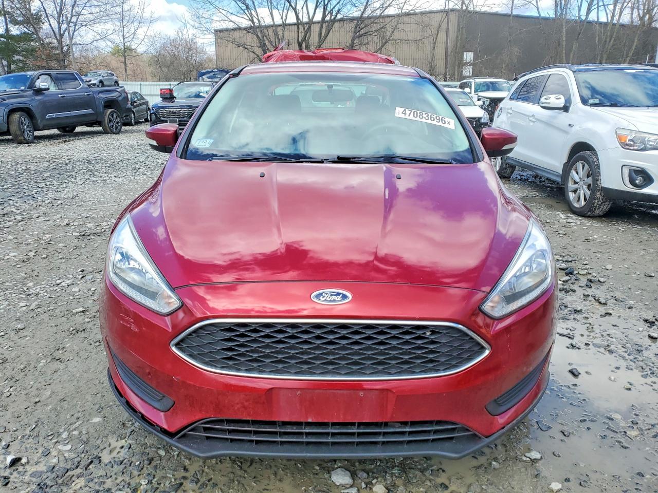 2017 FORD FOCUS SE photo 13