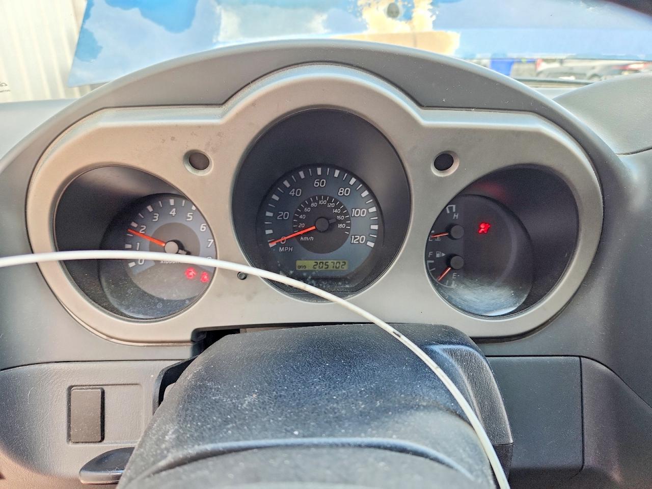 2002 NISSAN FRONTIER XE-V6 photo 9