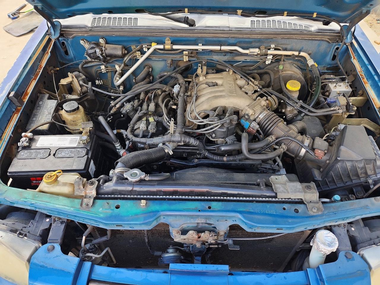 2002 NISSAN FRONTIER XE-V6 photo 11