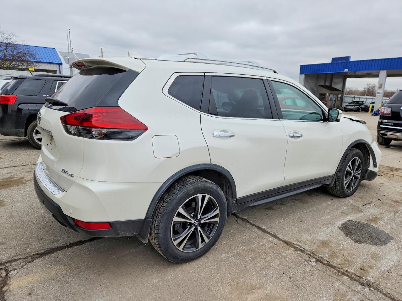 2020 NISSAN ROGUE SV photo 5