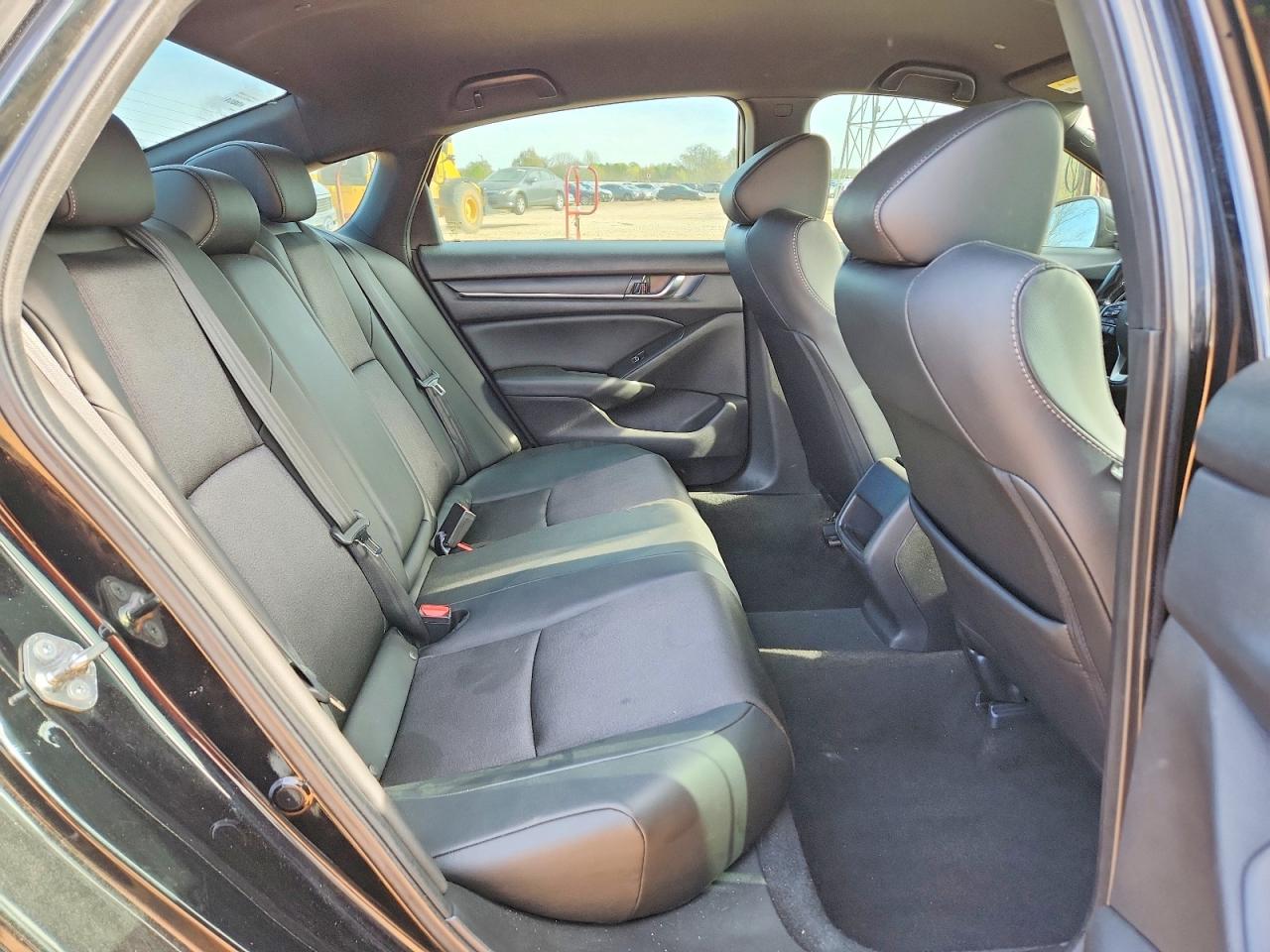 2020 HONDA ACCORD SPORT photo 19