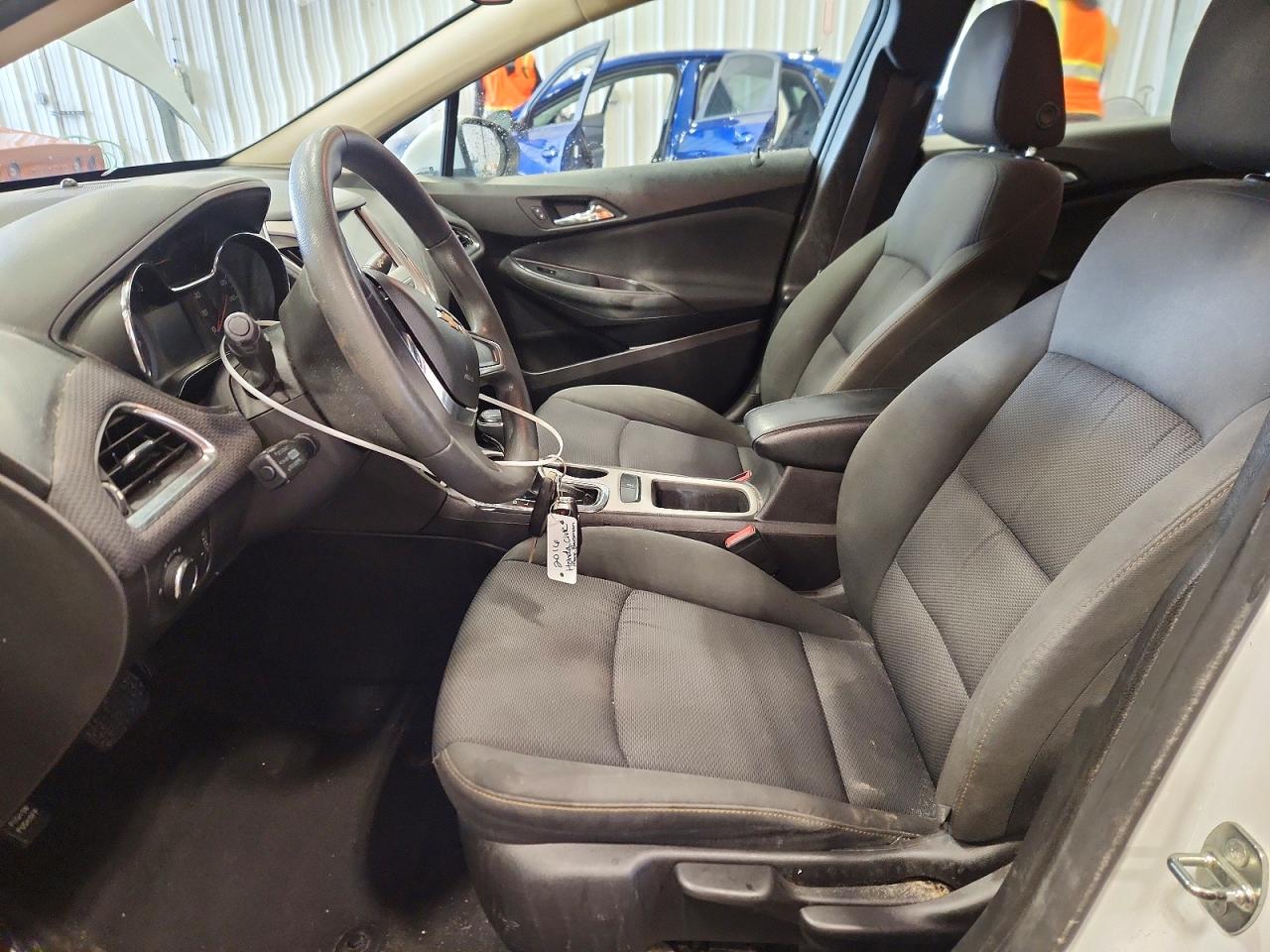 2016 CHEVROLET CRUZE LS photo 7