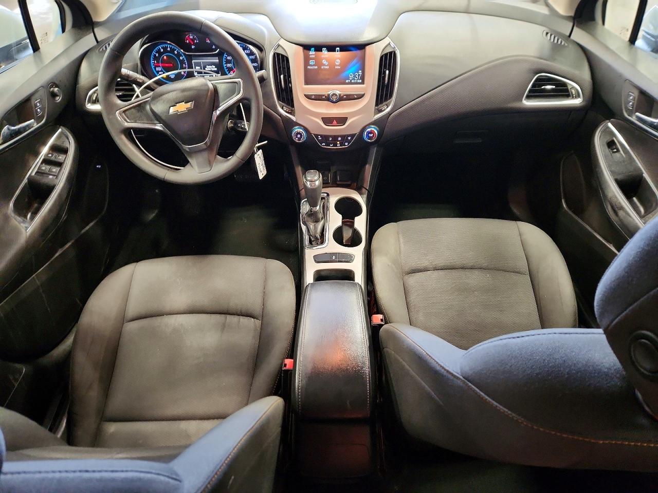 2016 CHEVROLET CRUZE LS photo 8