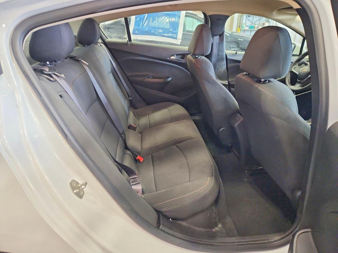 2016 CHEVROLET CRUZE LS photo 10