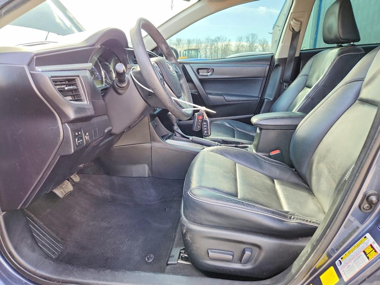 2016 TOYOTA COROLLA LE PREMIUM photo 13