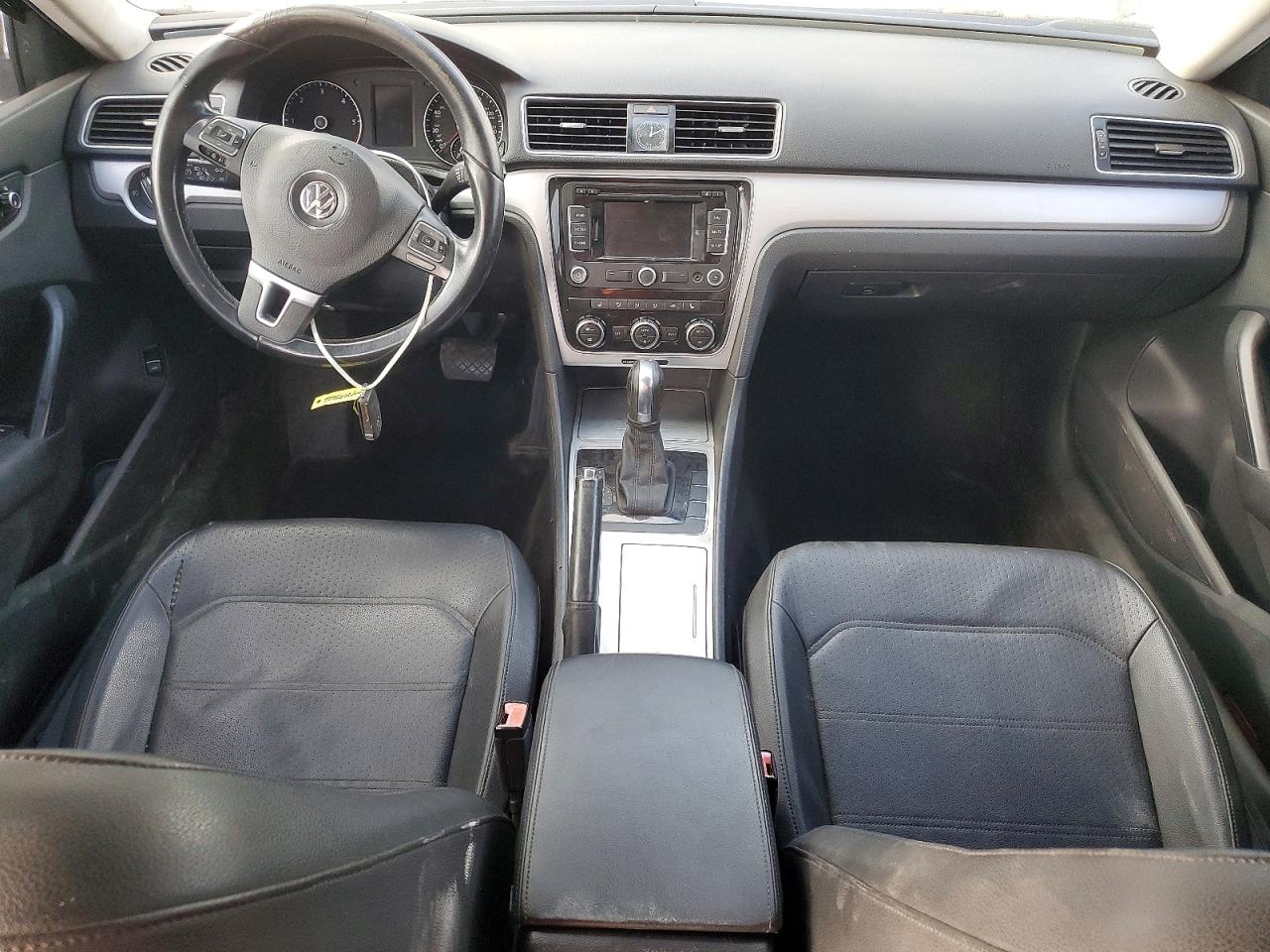2012 VOLKSWAGEN PASSAT SE photo 15