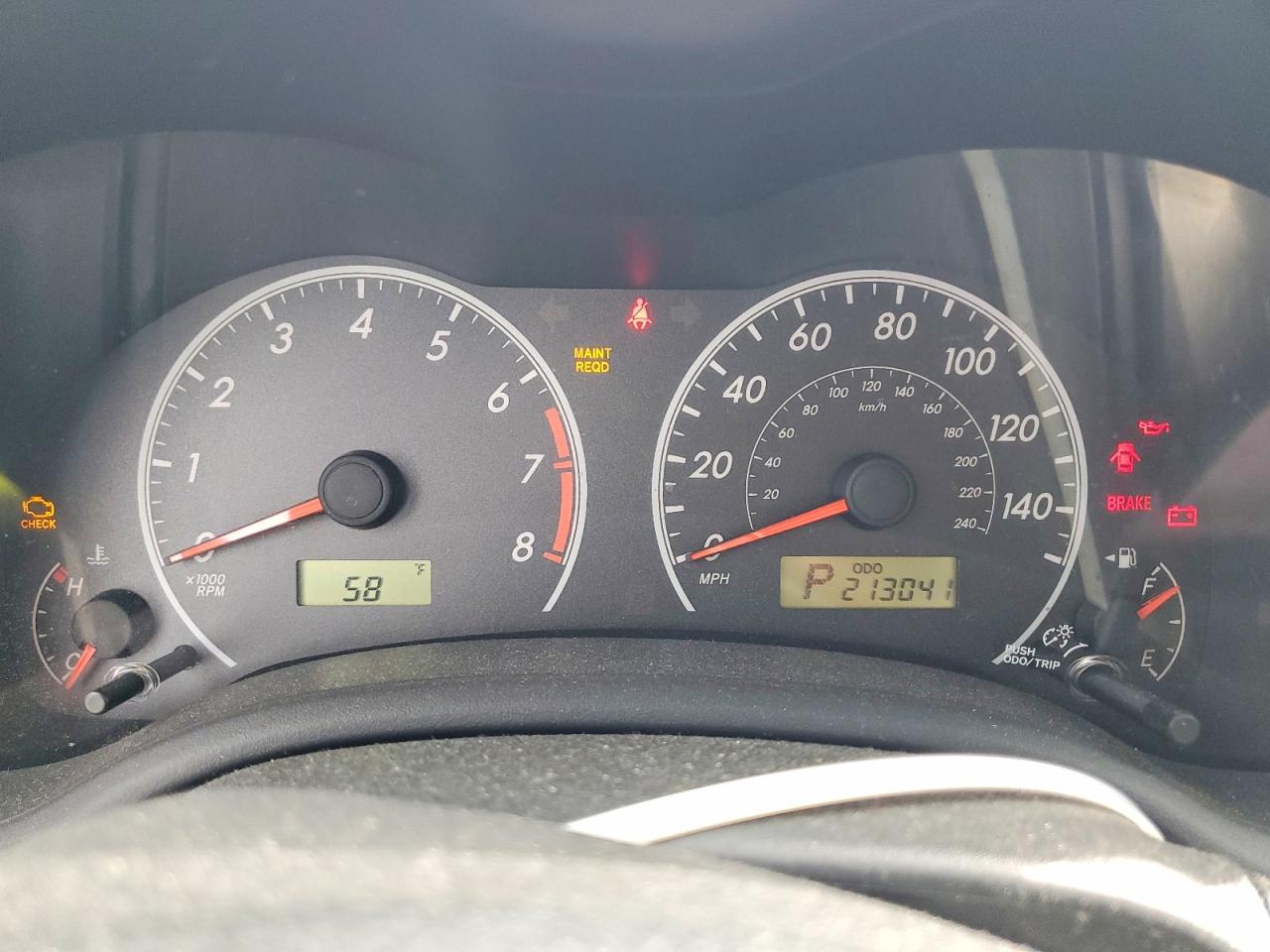 2011 TOYOTA COROLLA photo 25