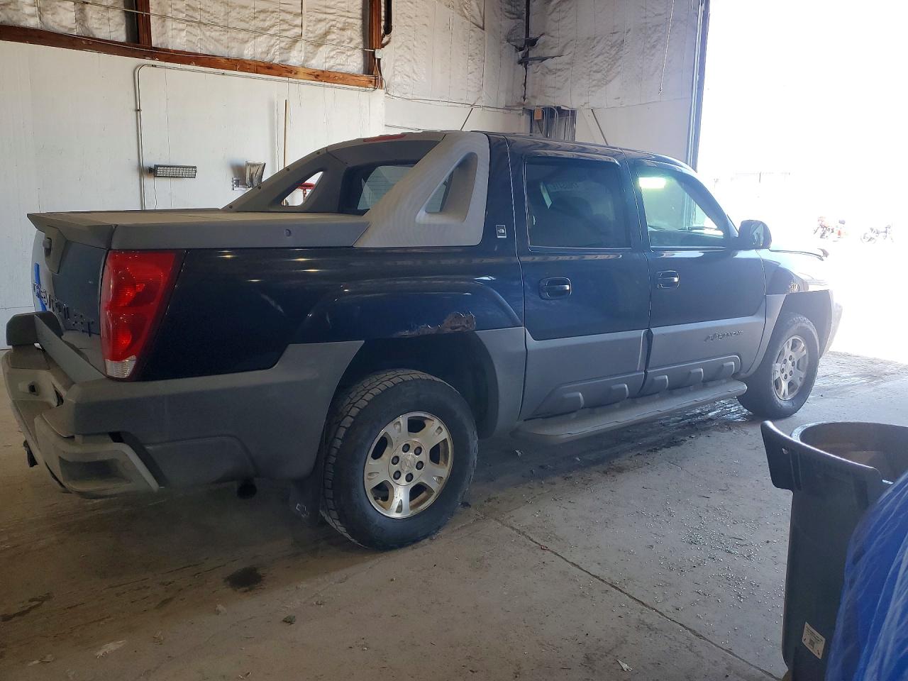 2002 CHEVROLET AVALANCHE K1500 photo 5